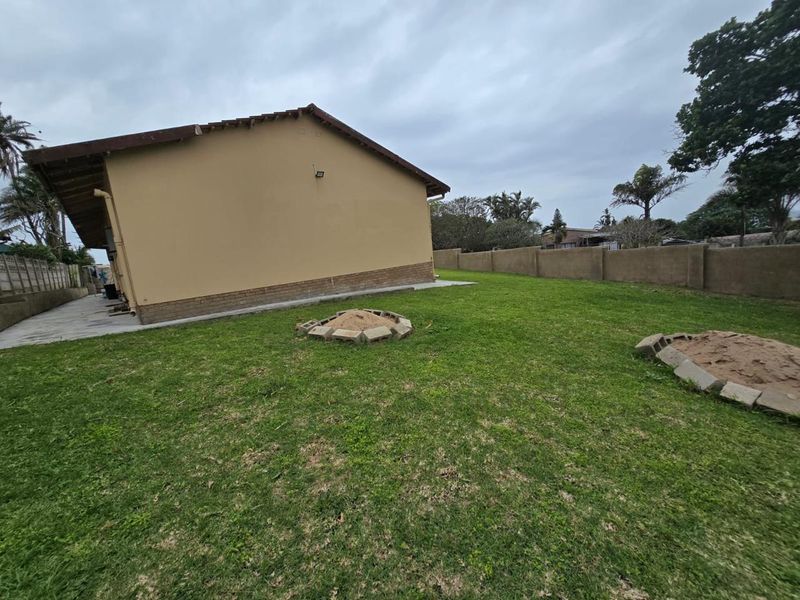 Spacious 4-Bedroom Family Home with Distant Sea Views in Sunwich Port - Photo 3