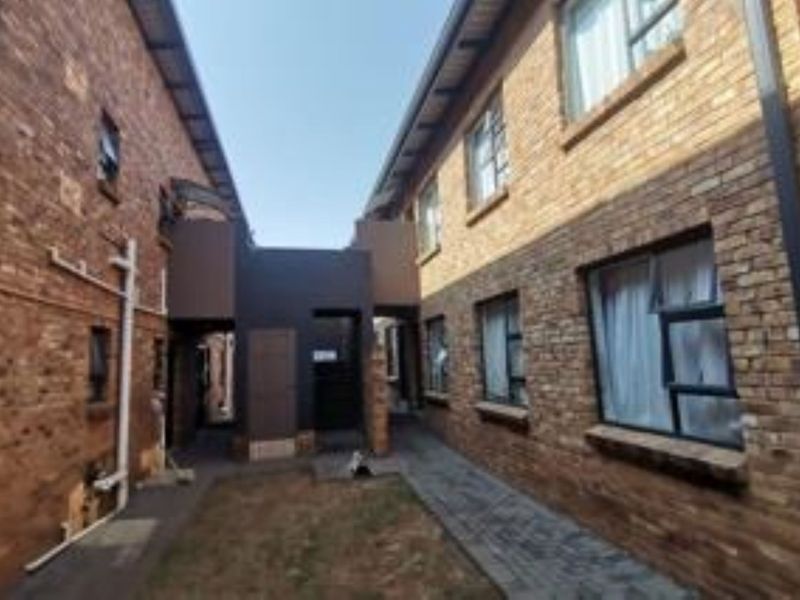 Stylish 3 Bedroom Unit in Albertsdal - Photo 4