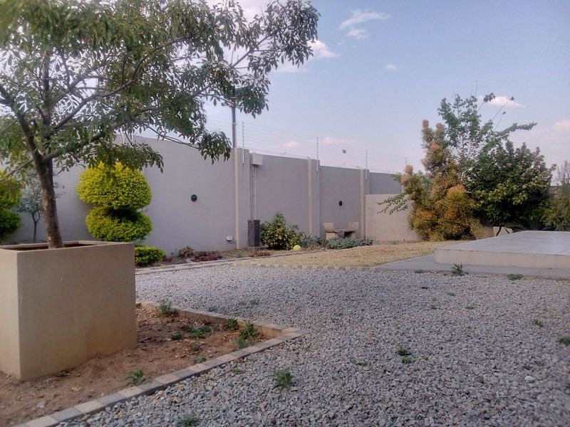 Three bedroom townhouse foe sale!!!!!!!!!!!!!!!! - Photo 4