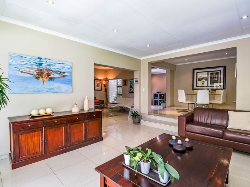 Elegant 4-Bedroom Family Home in The Colonnades, Jukskei Park - Photo 9