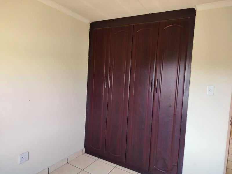 2 Bedroom Townhouse Available - Photo 10