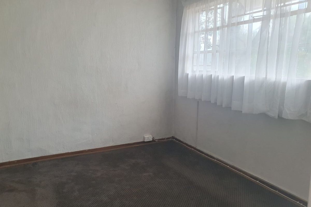 2 Bedroom Pet Friendly Cottage in Edenvale (Small pets only) - Photo 5