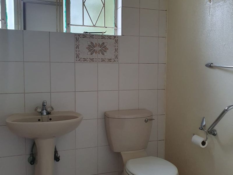 2 Bedroom Pet Friendly Cottage in Edenvale (Small pets only) - Photo 10