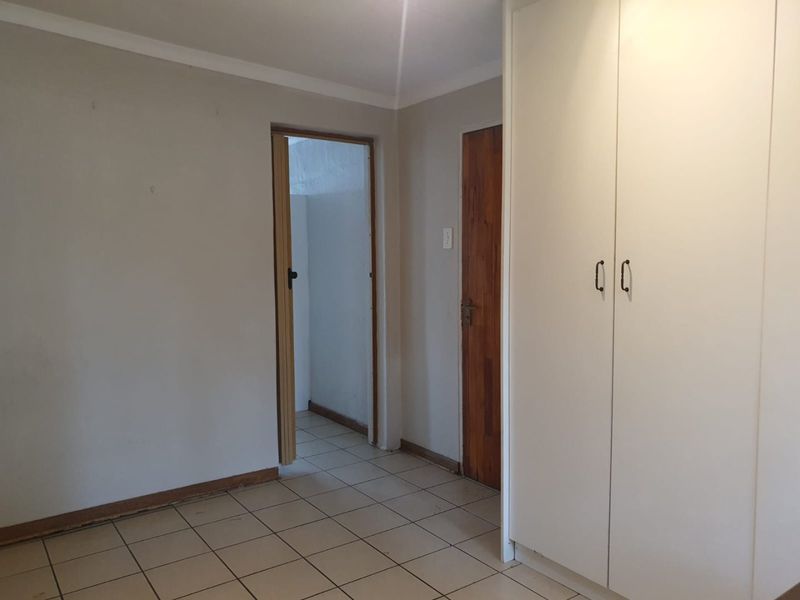 2 Bedroom Pet Friendly Cottage in Edenvale (Small pets only) - Photo 7