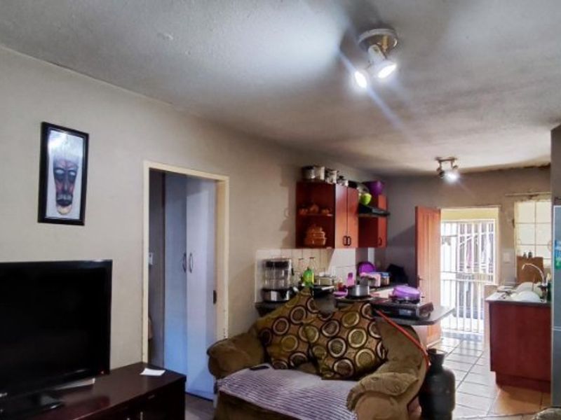 Spacious 3 bedroom apartment - Photo 4