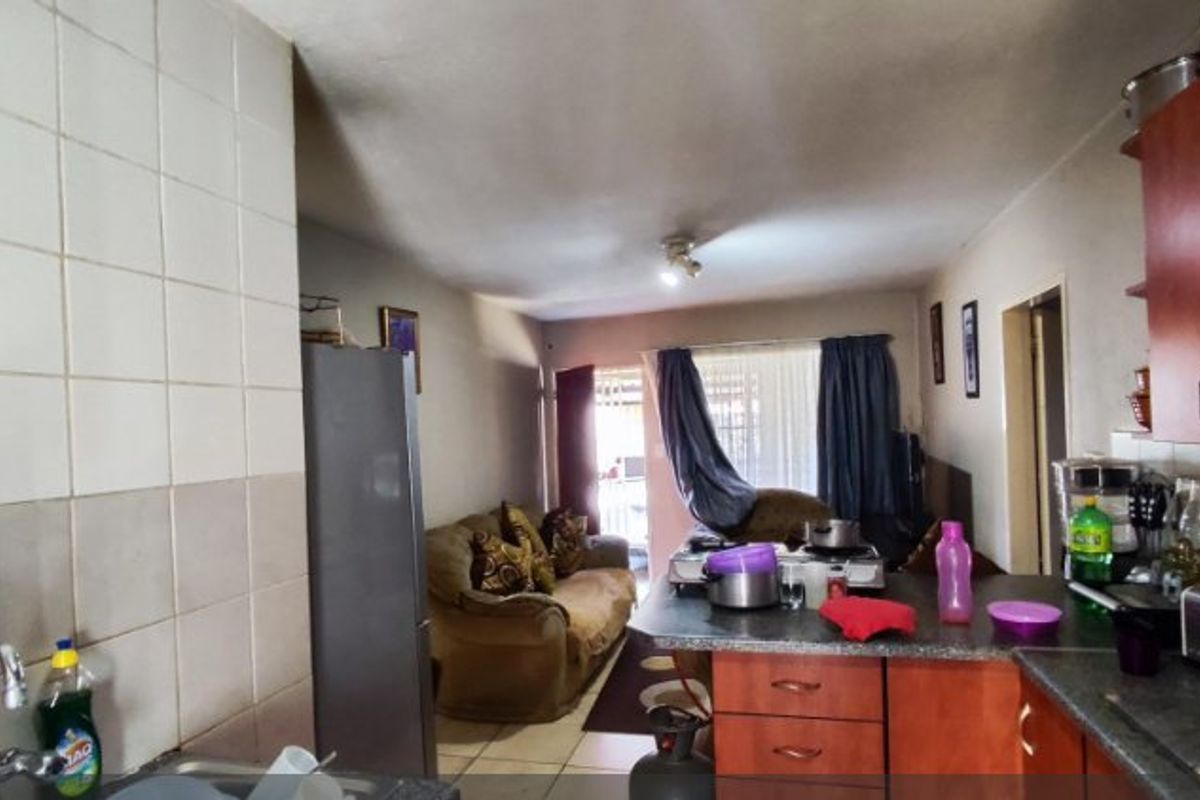 Spacious 3 bedroom apartment - Photo 3