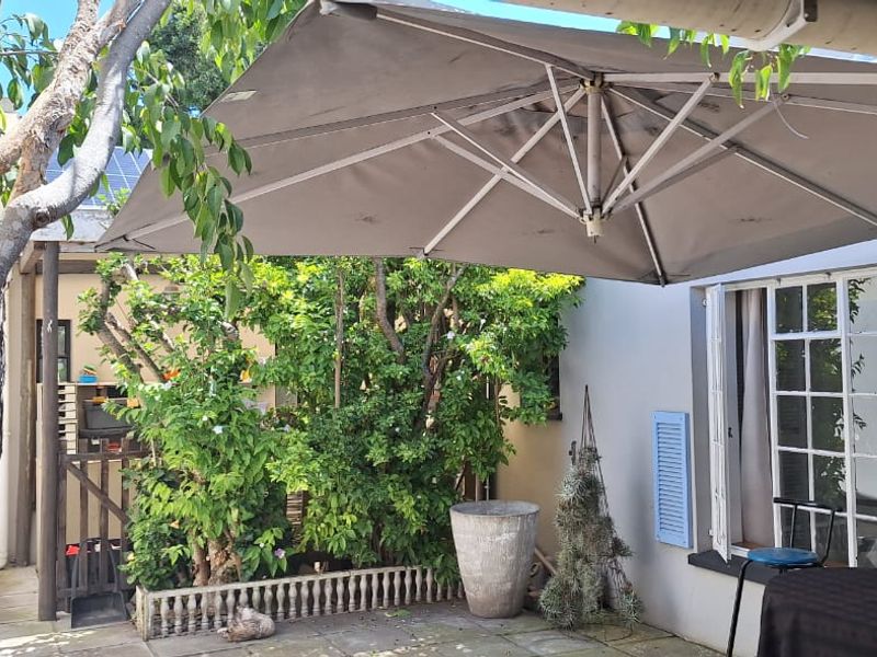 Enjoy Relaxed Knysna Living in this Cosy Home with Bachelor Pad and  Splash Pool - Photo 6