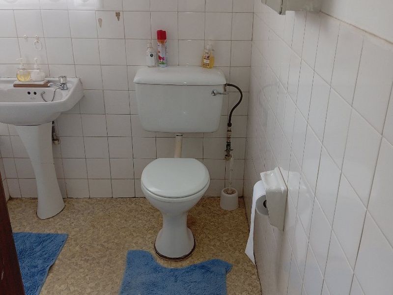 Three bedroom house available for sale!!  - Photo 10