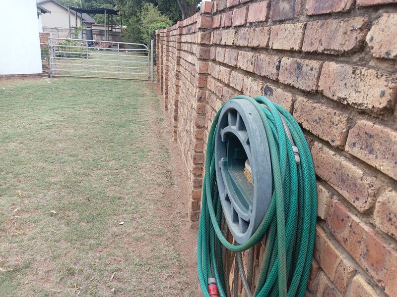 Three bedroom house available for sale!!  - Photo 7