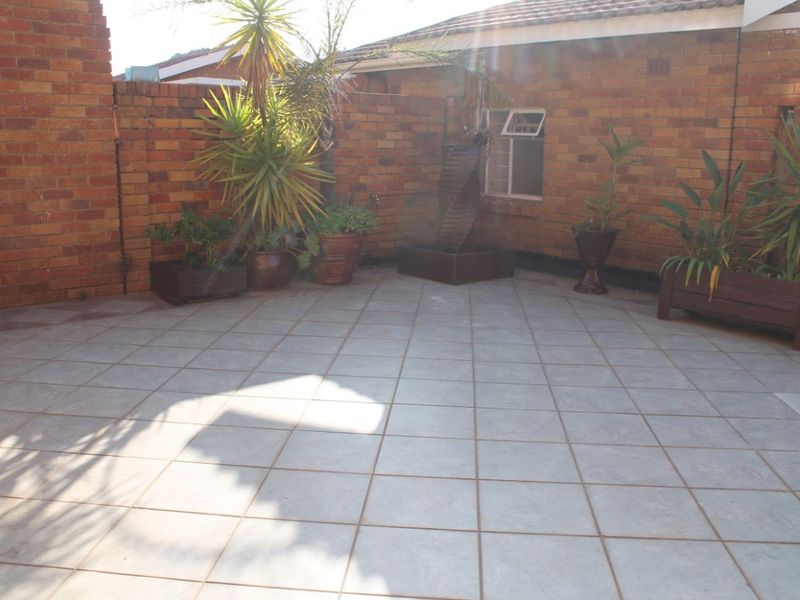 3-Bedroom Duplex For Sale – Modern, Secure & Family Friendly! - Photo 3