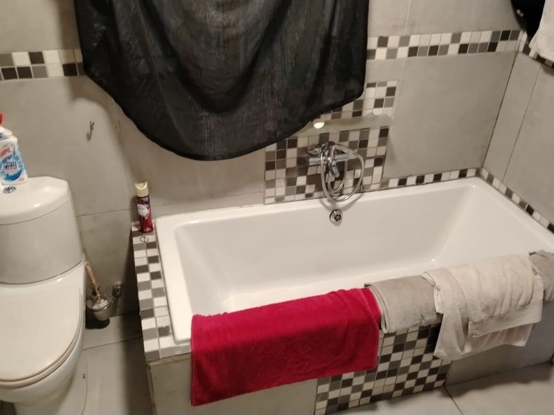 Ideal family home on spacious stand close to amenities - Photo 10