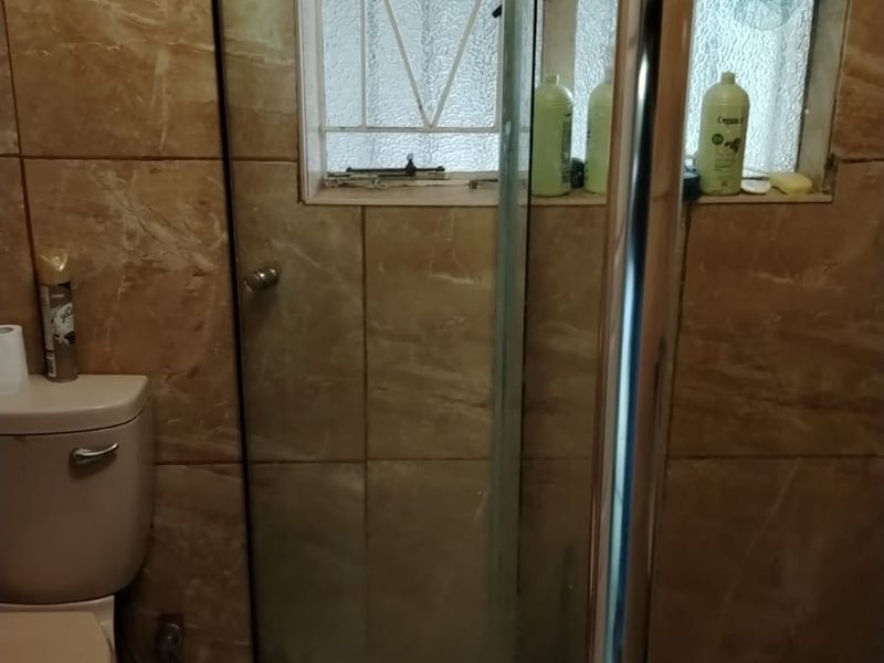 Ideal family home on spacious stand close to amenities - Photo 9