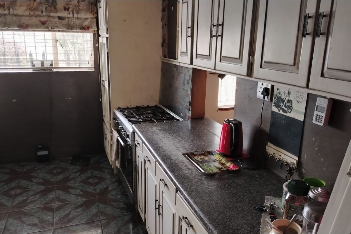 Ideal family home on spacious stand close to amenities - Photo 3