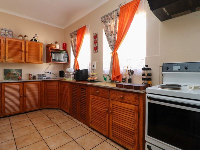 WELL PRESENTED HOME READY FOR IT'S NEW OWNERS! - Photo 10