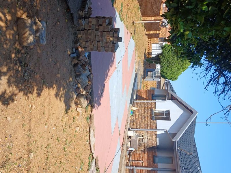 A big house with a big yard.  - Photo 2