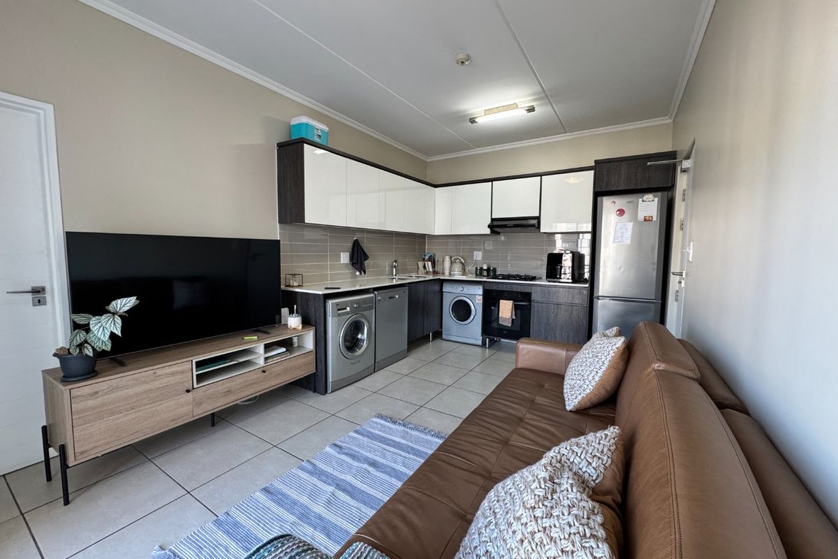 1 Bedroom Apartment for Sale in The Sandown - Photo 2