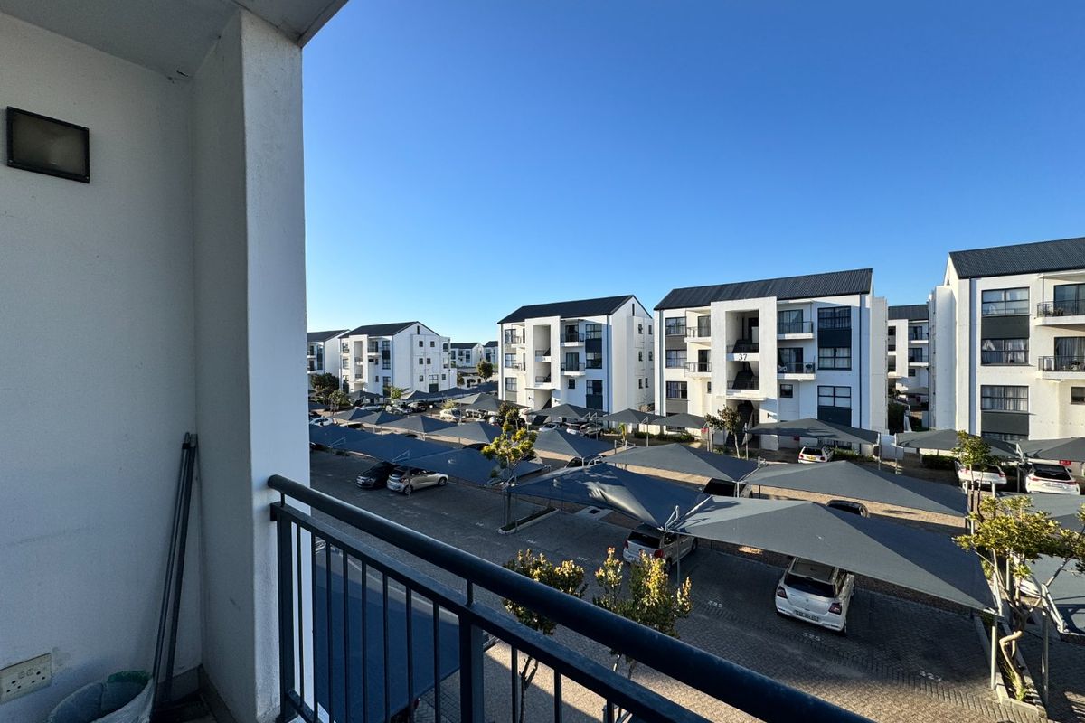 1 Bedroom Apartment for Sale in The Sandown - Photo 5