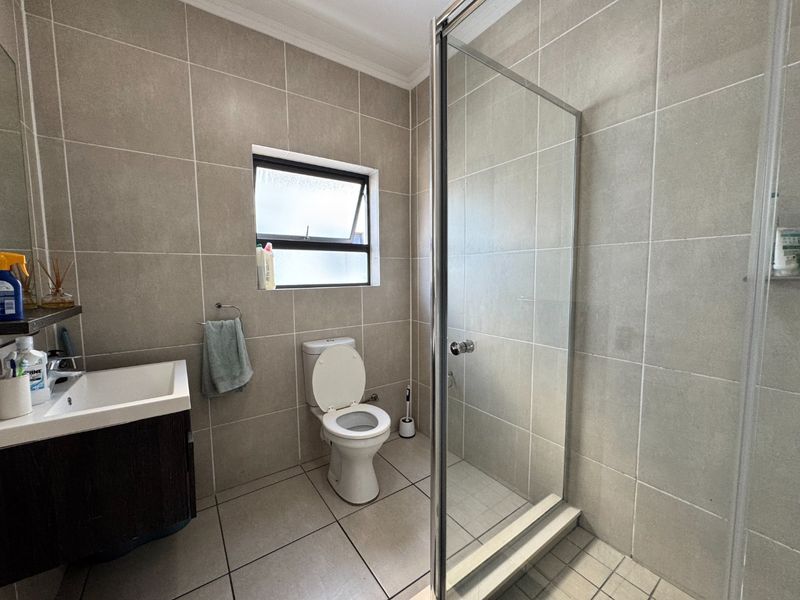 1 Bedroom Apartment for Sale in The Sandown - Photo 10