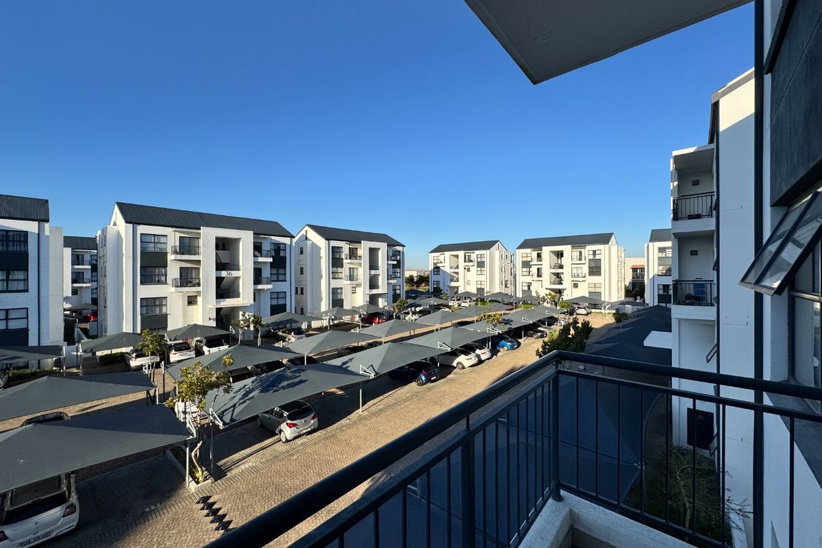 1 Bedroom Apartment for Sale in The Sandown - Photo 4