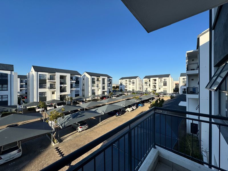 1 Bedroom Apartment for Sale in The Sandown - Photo 4