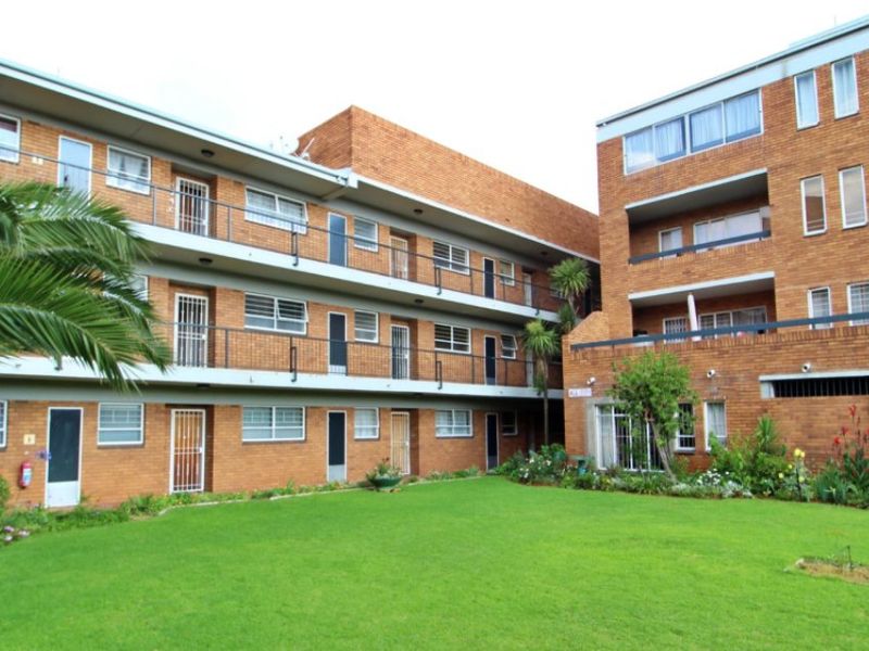 Stylish 1-Bedroom Flat with Modern Finishes - Photo 2