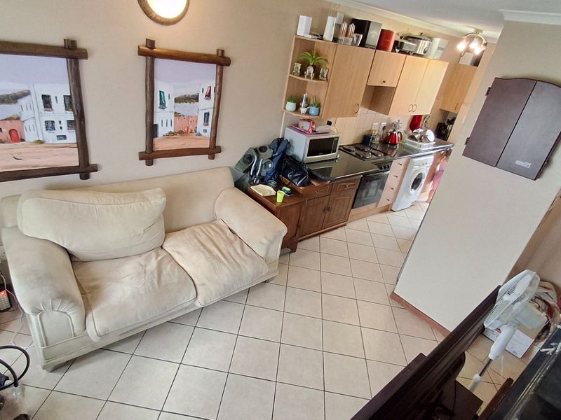 2 BED APARTMENT FOR SALE  - Photo 3