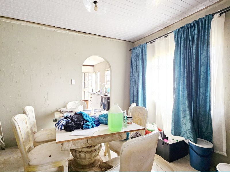 A sizable farm in the Midvaal Municipal area - Photo 10