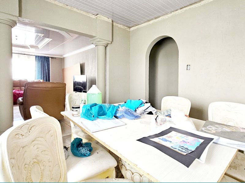 A sizable farm in the Midvaal Municipal area - Photo 9