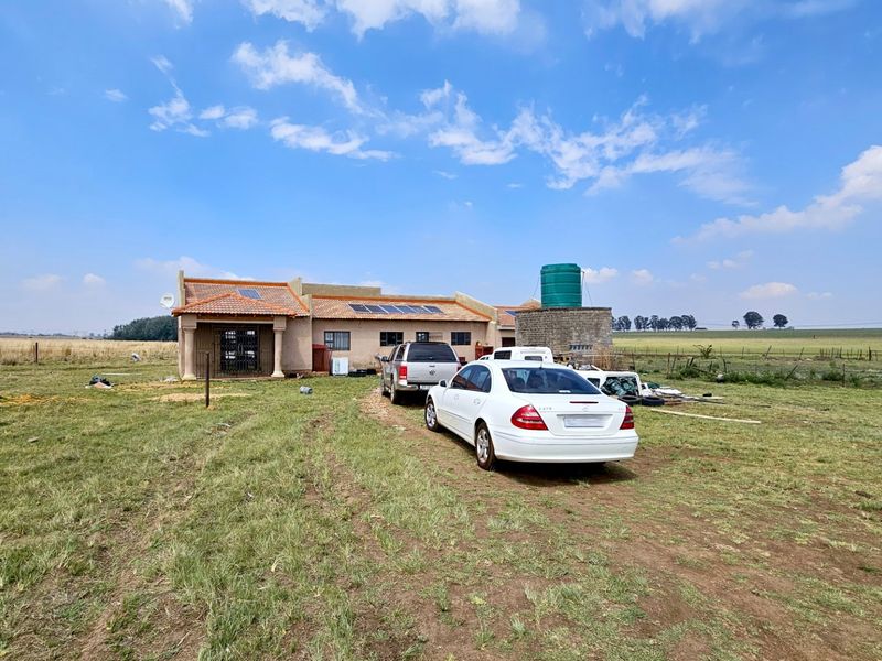 A sizable farm in the Midvaal Municipal area - Photo 7