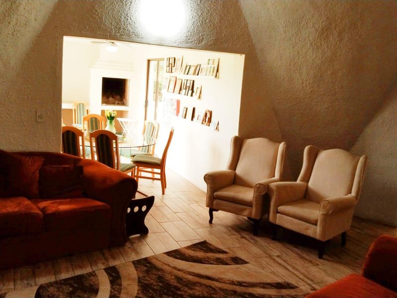 Large family home in Vaalmarina. - Photo 7