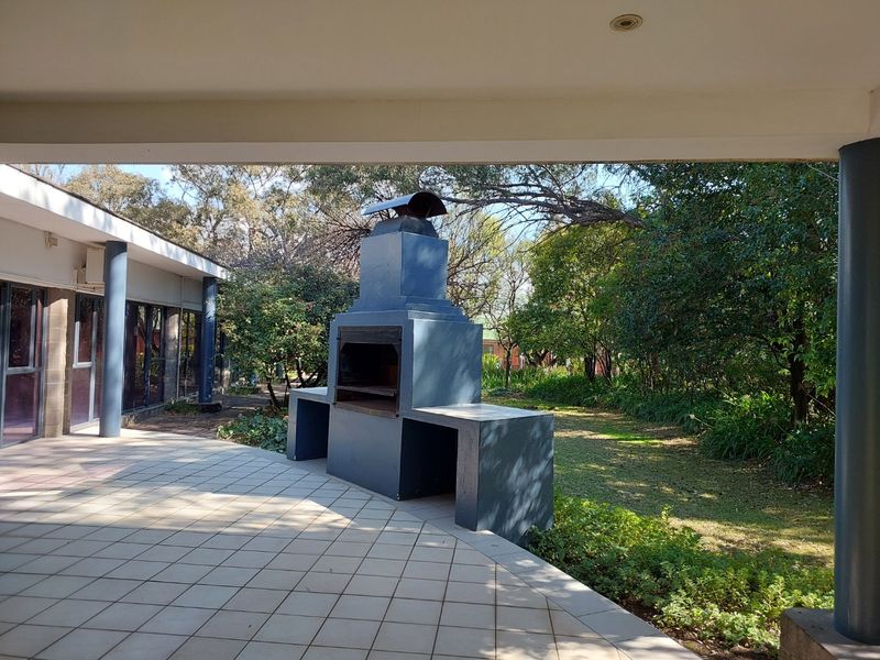 Exceptional Investment Value in Woodmead’s Sought-After Office Precinct - Photo 7