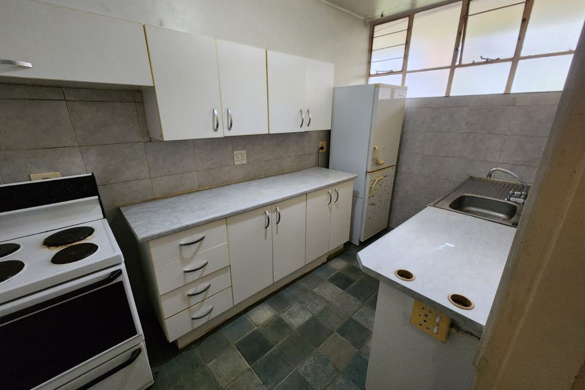 One Bedroom Flat/Apartment for Sale in Casseldale  - Photo 5