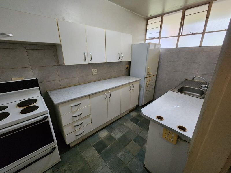 One Bedroom Flat/Apartment for Sale in Casseldale  - Photo 5