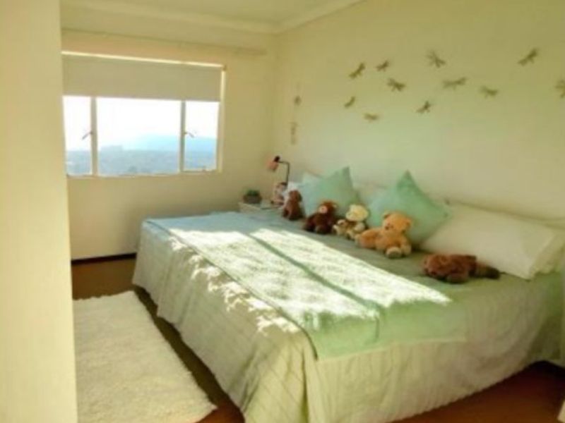 Spacious 2-Bedroom Flat with Modern Comforts and Great Amenities - Photo 2