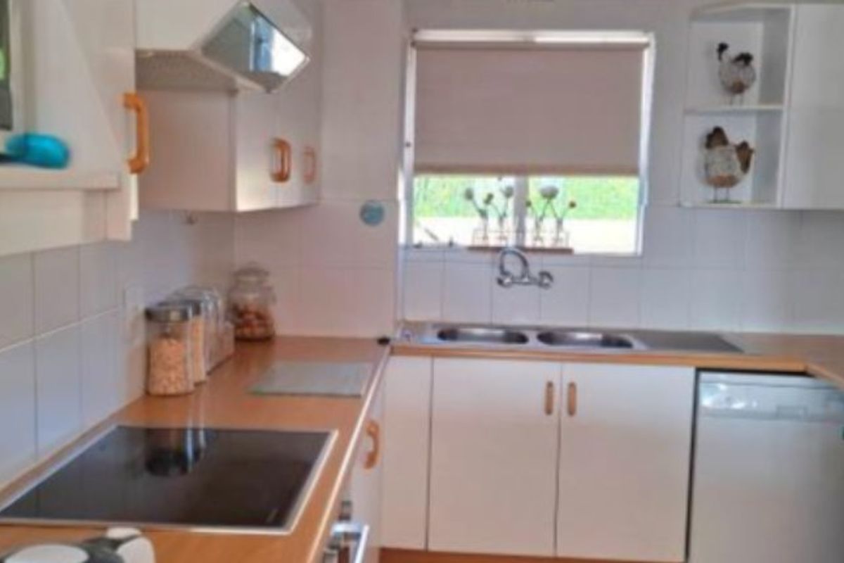 Spacious 2-Bedroom Flat with Modern Comforts and Great Amenities - Photo 4