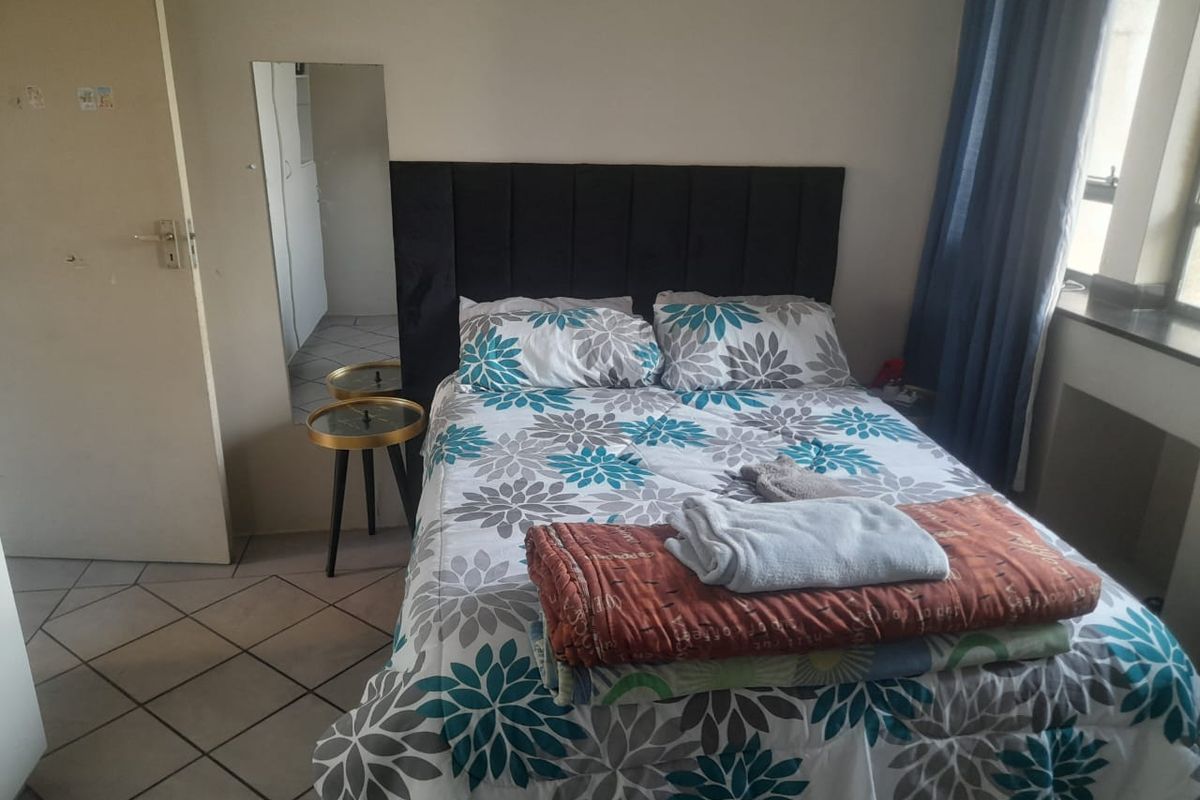 1 Bedroom, 1 Bathroom Apartment To Let In Durban Central, Durban - Photo 4