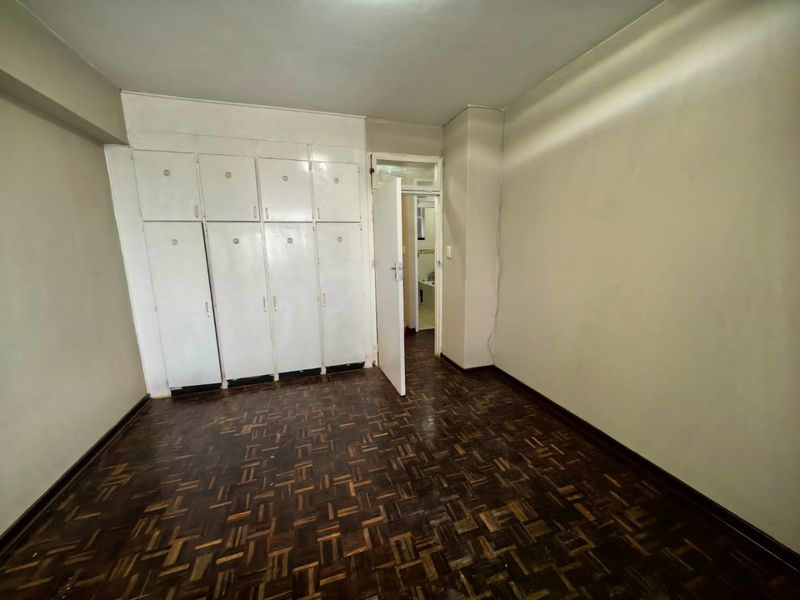 1,5 Bedroom, 1 Bathroom Apartment For Sale In North Beach, Durban - Photo 7