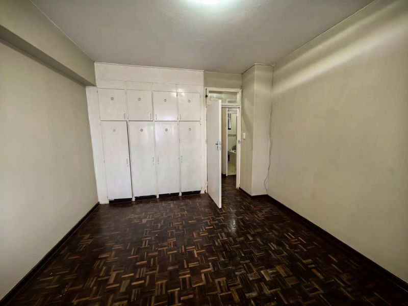 1,5 Bedroom, 1 Bathroom Apartment For Sale In North Beach, Durban - Photo 6
