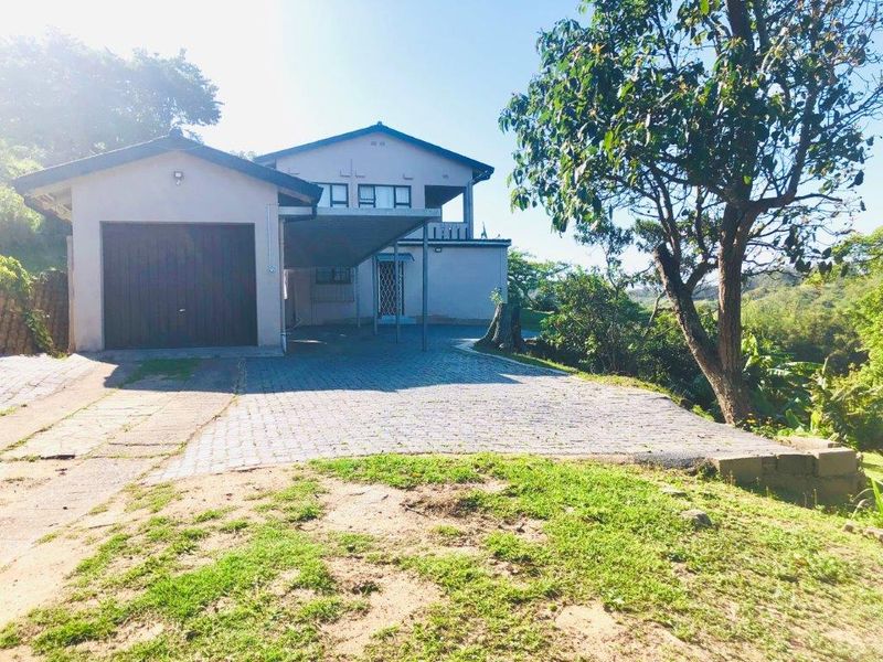 Large 4 Bedroom Home With So Much Potential  - Photo 1