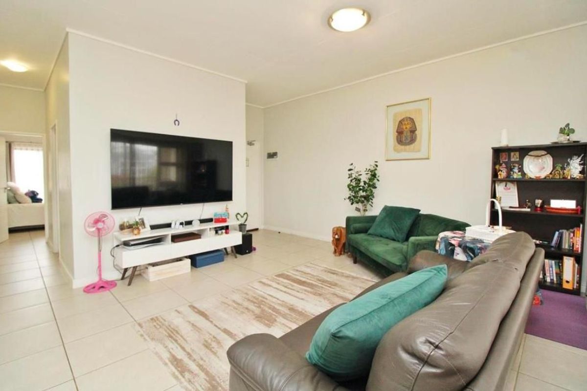 OH My Word What a Residence - Photo 2