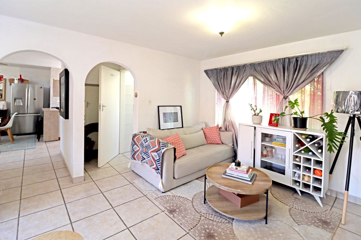 Easy Access to Main Routes, Close to Mall@Reds, Pet Friendly! - Photo 4