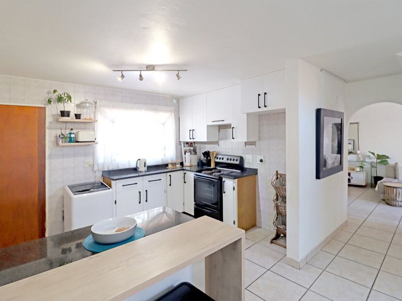 Easy Access to Main Routes, Close to Mall@Reds, Pet Friendly! - Photo 9