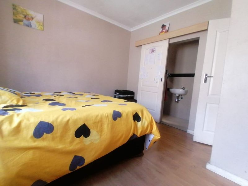 PERFECT LOCATION, PERFECT PRICE AND PERFECT SIZE - Photo 10