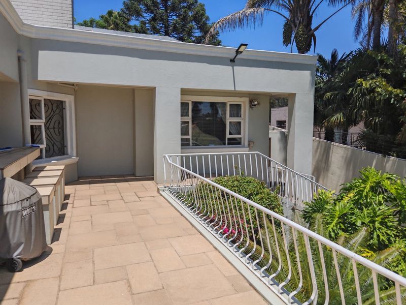 4 Bedroom House for sale in Bedfordview. - Photo 3