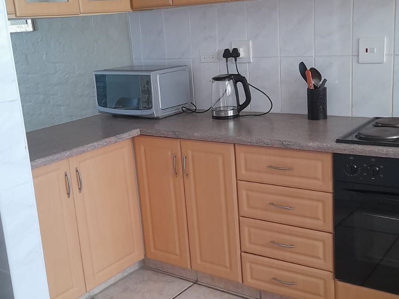 2 Bedrooms, 1 Bathroom Apartment To Let In Doonside, Kingsburg - Photo 5