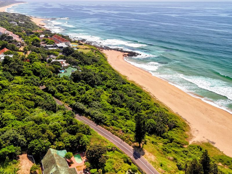 Prime Coastal Land  with two existing homes– North Beach Road, Westbrook 5200m2 | Approved for 7 Sectional Title Units | Panoramic Sea Views - Exclusive Mandate - Photo 1