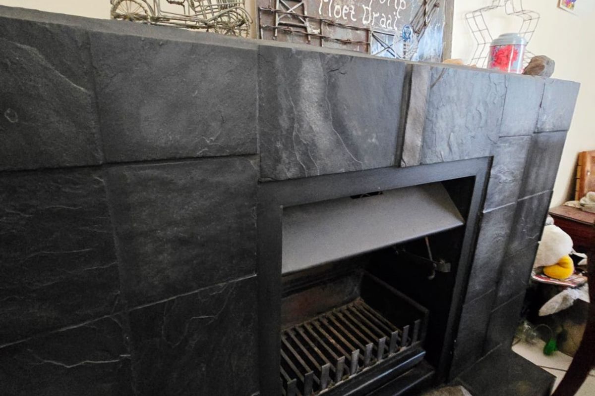 Charming Family Home in a Sought-After Area - Photo 5