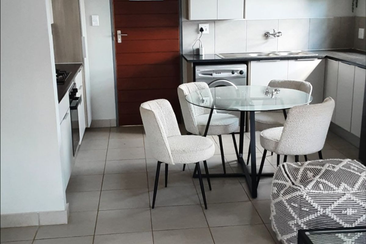 Brand-new 3 bedrooms with 2 bathrooms for sale in Sky City Security Estate! - Photo 2