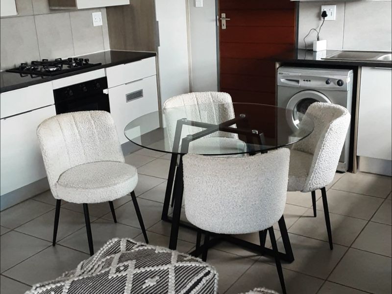 Brand-new 3 bedrooms with 2 bathrooms for sale in Sky City Security Estate! - Photo 9