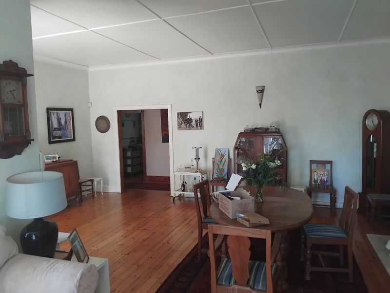 Spacious 3-Bedroom Family Home for Sale - Photo 7